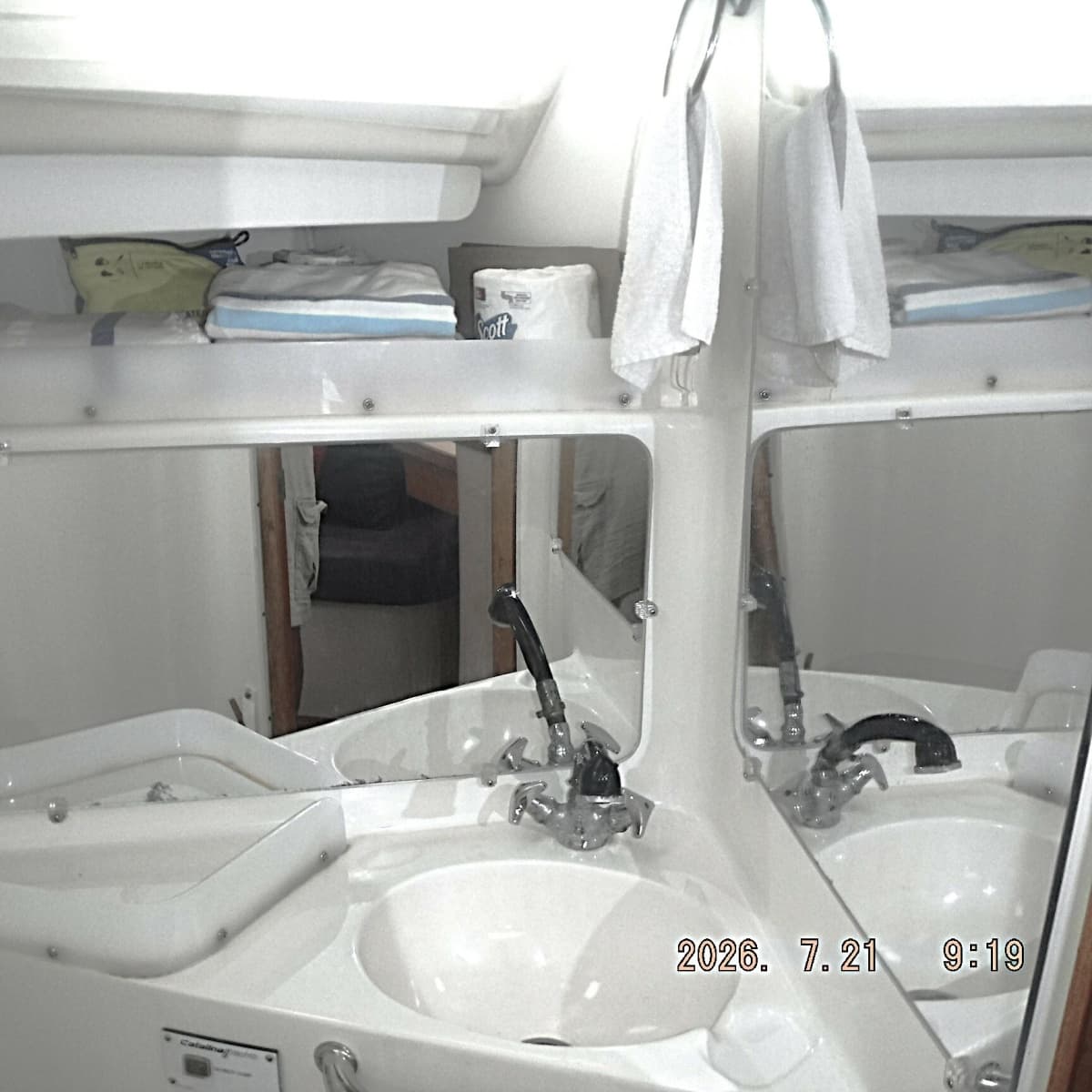 1998 Catalina 320 - Photo 56