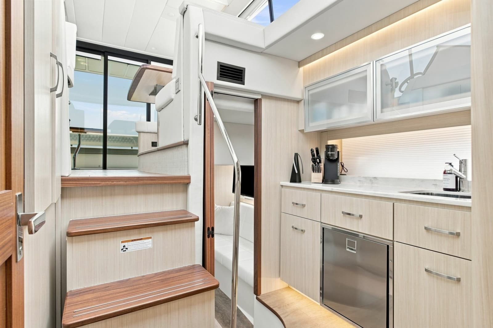 2025 Regal 42 Grande Coup - Photo 36