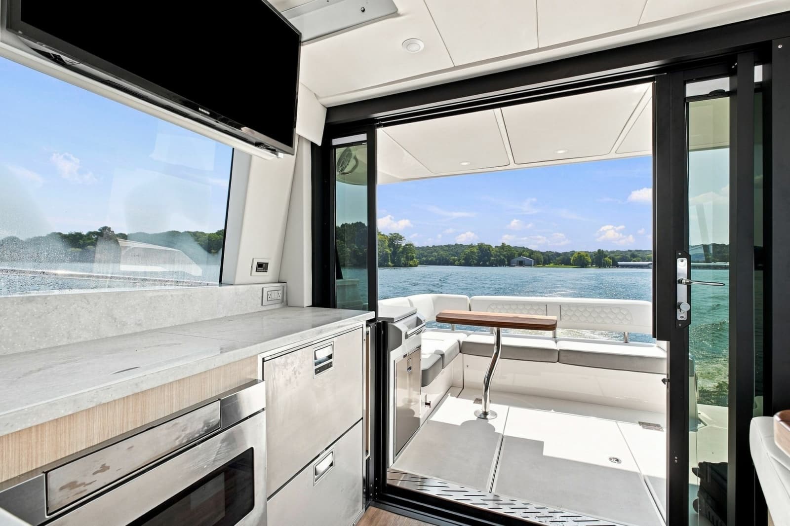 2025 Regal 42 Grande Coup - Photo 20