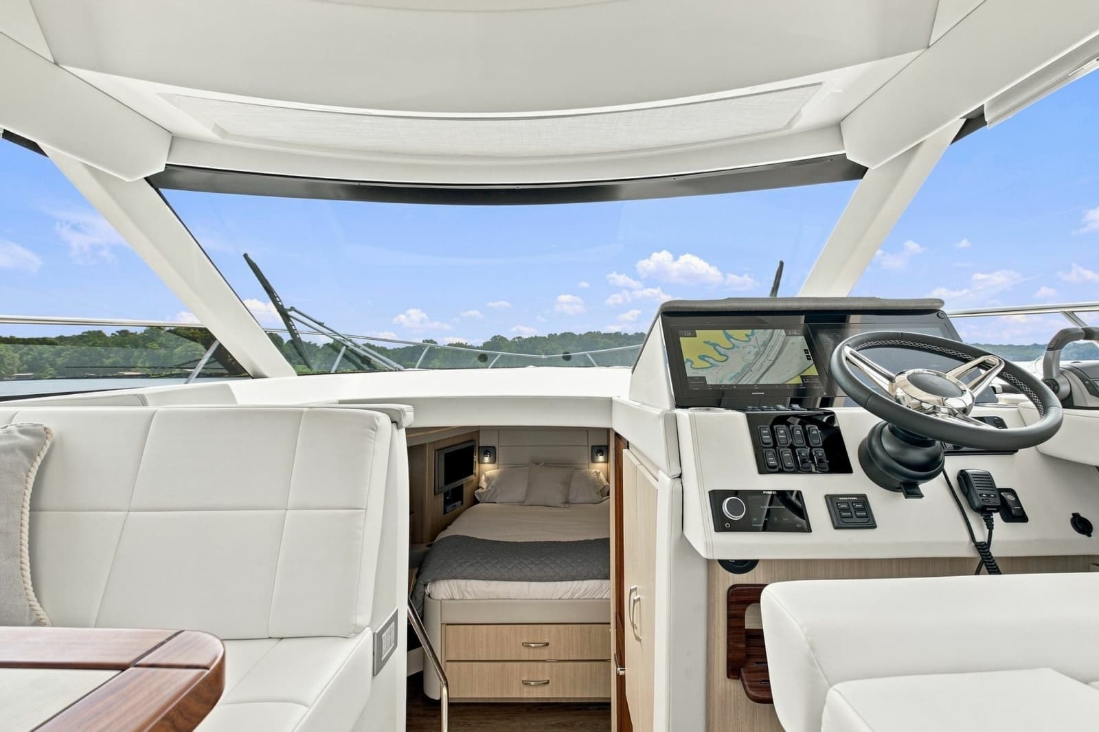 2025 Regal 42 Grande Coup - Photo 28
