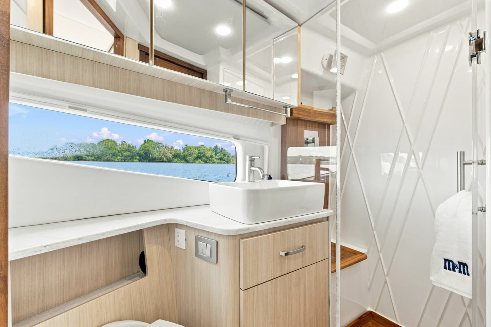 2025 Regal 42 Grande Coup - Photo 40
