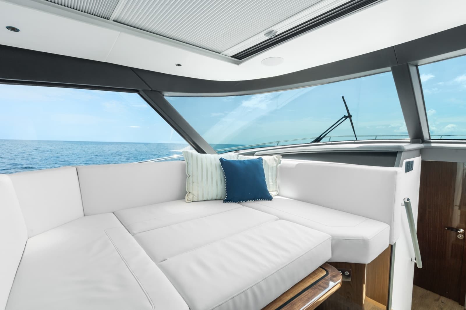 2026 ECLIPSE 505 Shadow - Photo 21