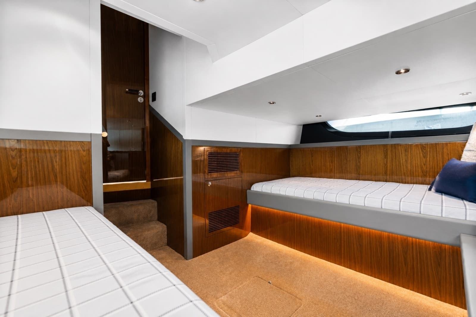 2026 ECLIPSE 505 Shadow - Photo 36