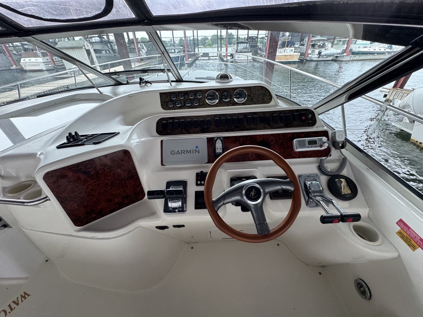 1997 Sea Ray 400 Sundancer - Photo 13