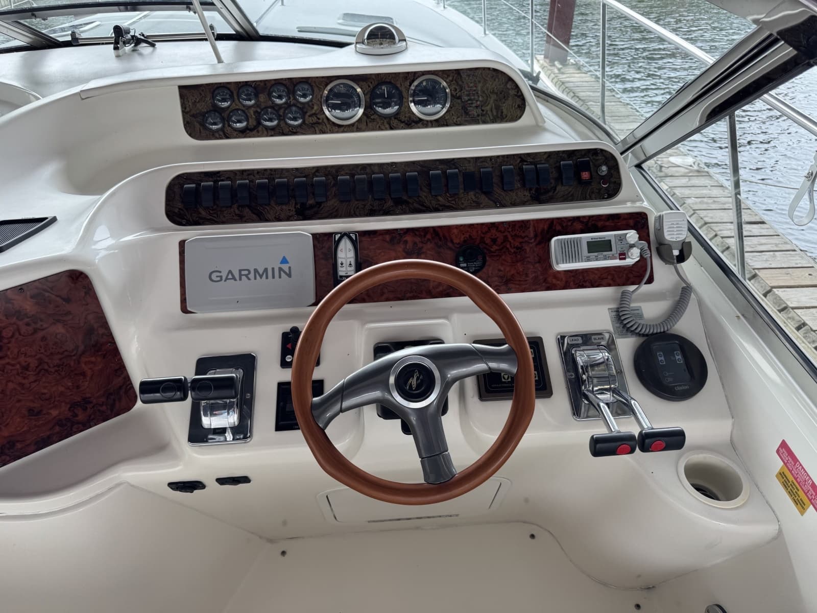1997 Sea Ray 400 Sundancer - Photo 12
