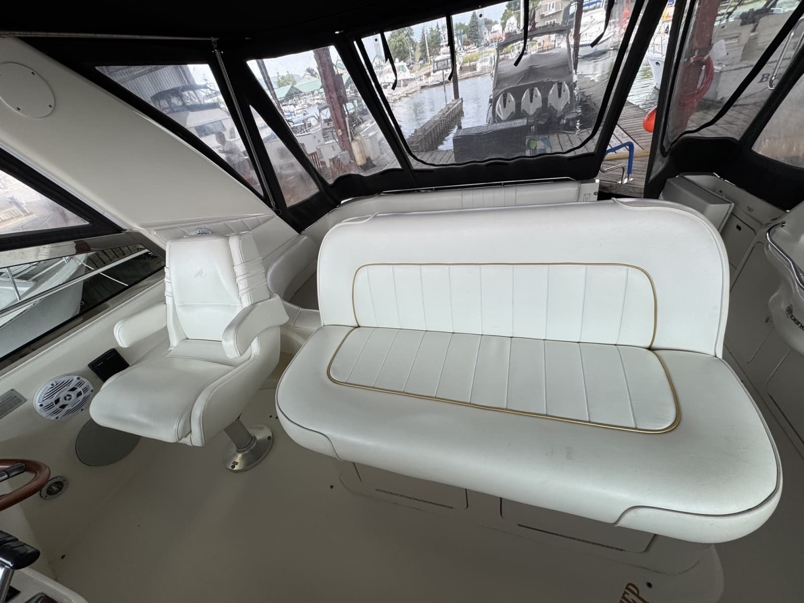 1997 Sea Ray 400 Sundancer - Photo 31