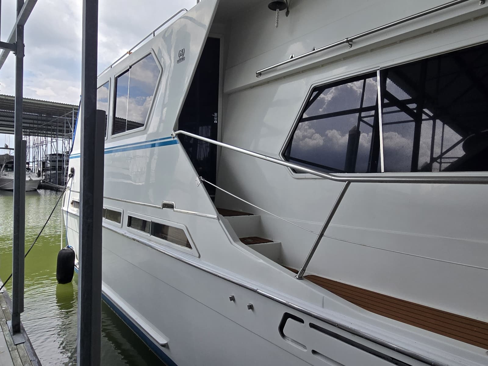 1988 Marine Trader Montechristo 56 - Photo 6