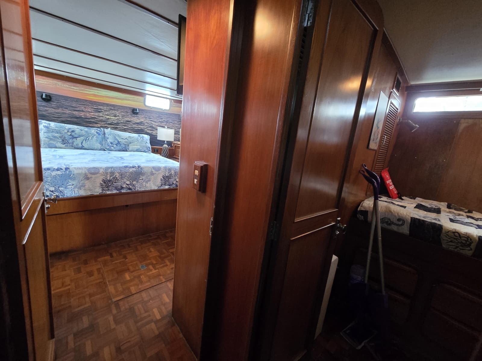 1988 Marine Trader Montechristo 56 - Photo 59