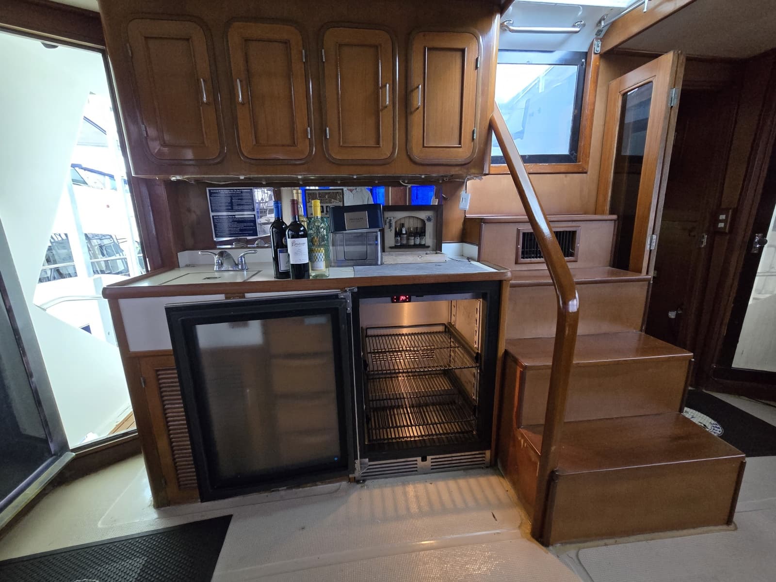 1988 Marine Trader Montechristo 56 - Photo 29