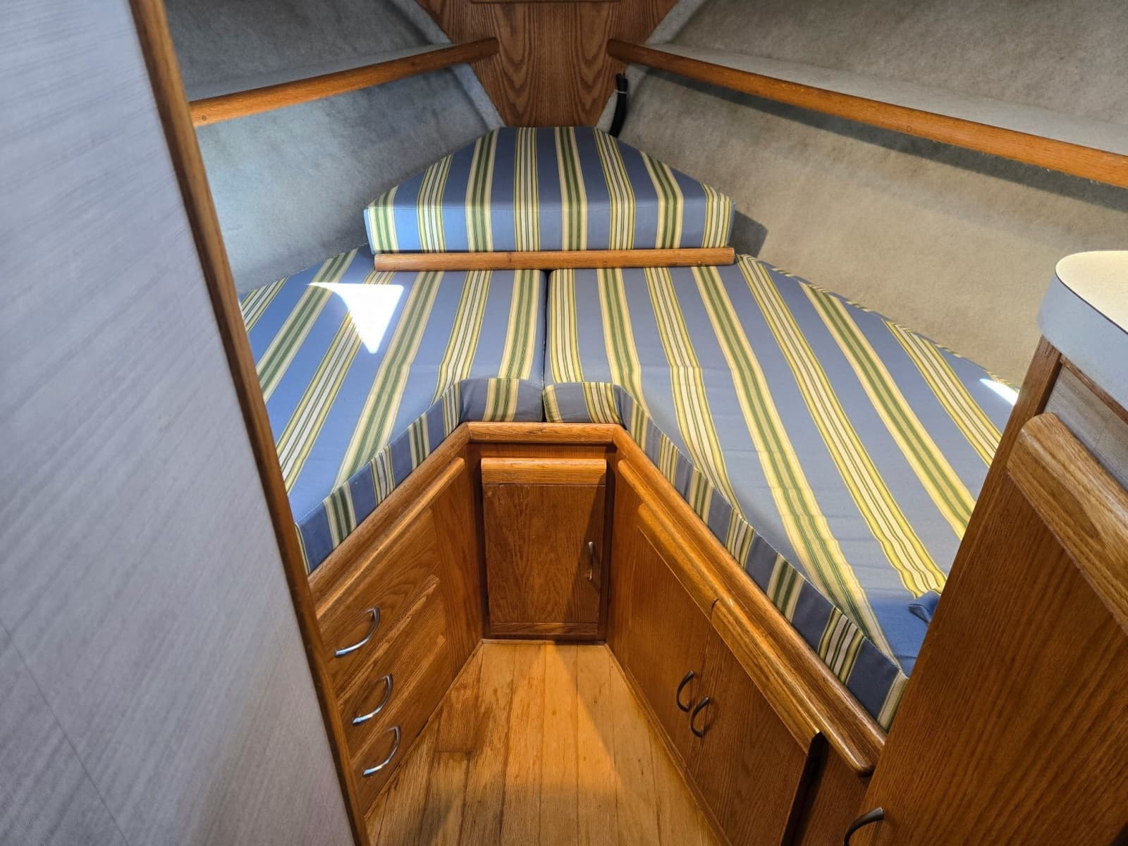 1988 Mainship Double Cabin - Photo 9