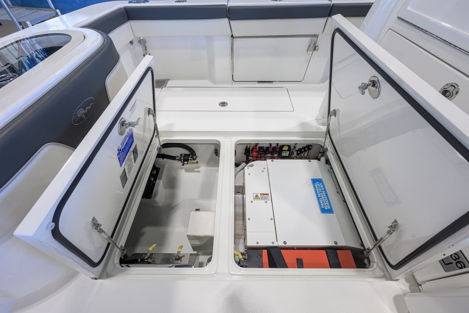 2023 Valhalla Boatworks V-33 - Photo 12