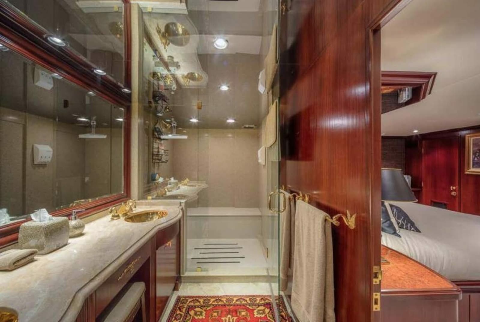1998 Broward Pilothouse - Photo 11