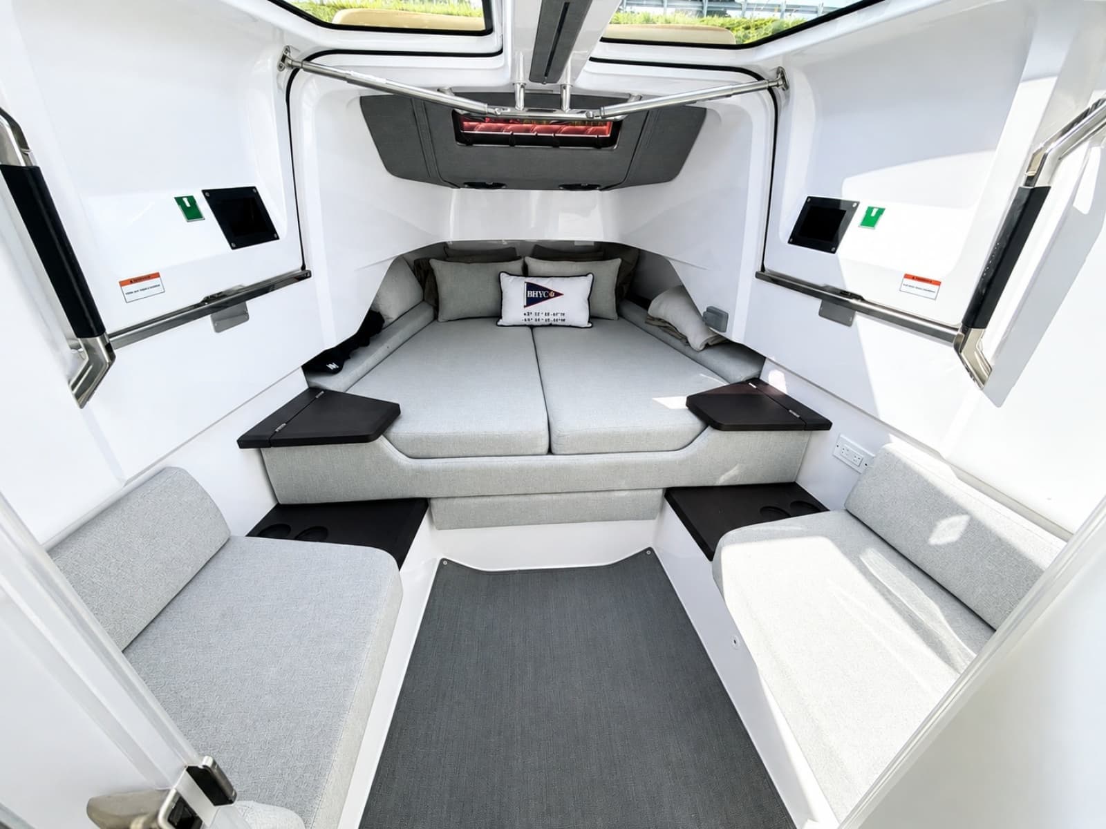 2022 Axopar Brabus 37 XC Cross Cabin - Photo 29