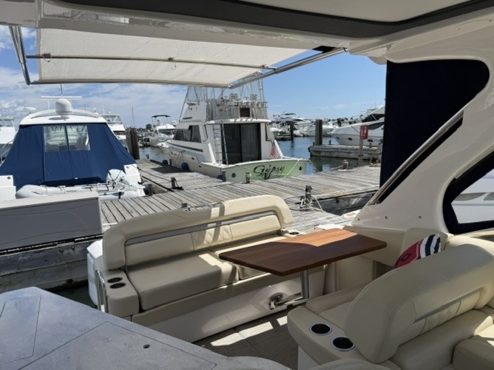 2020 Regal 33 XO - Photo 6