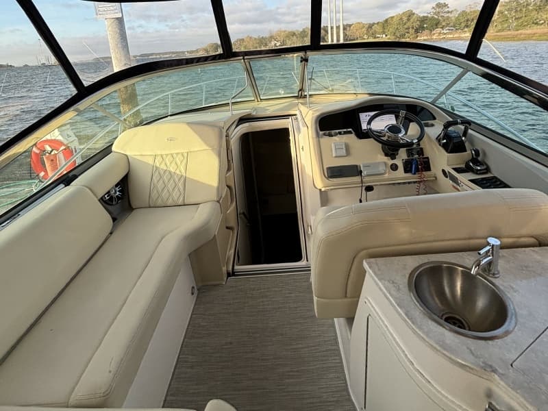 2020 Regal 33 XO - Photo 11