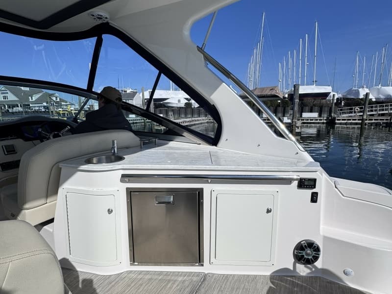 2020 Regal 33 XO - Photo 7