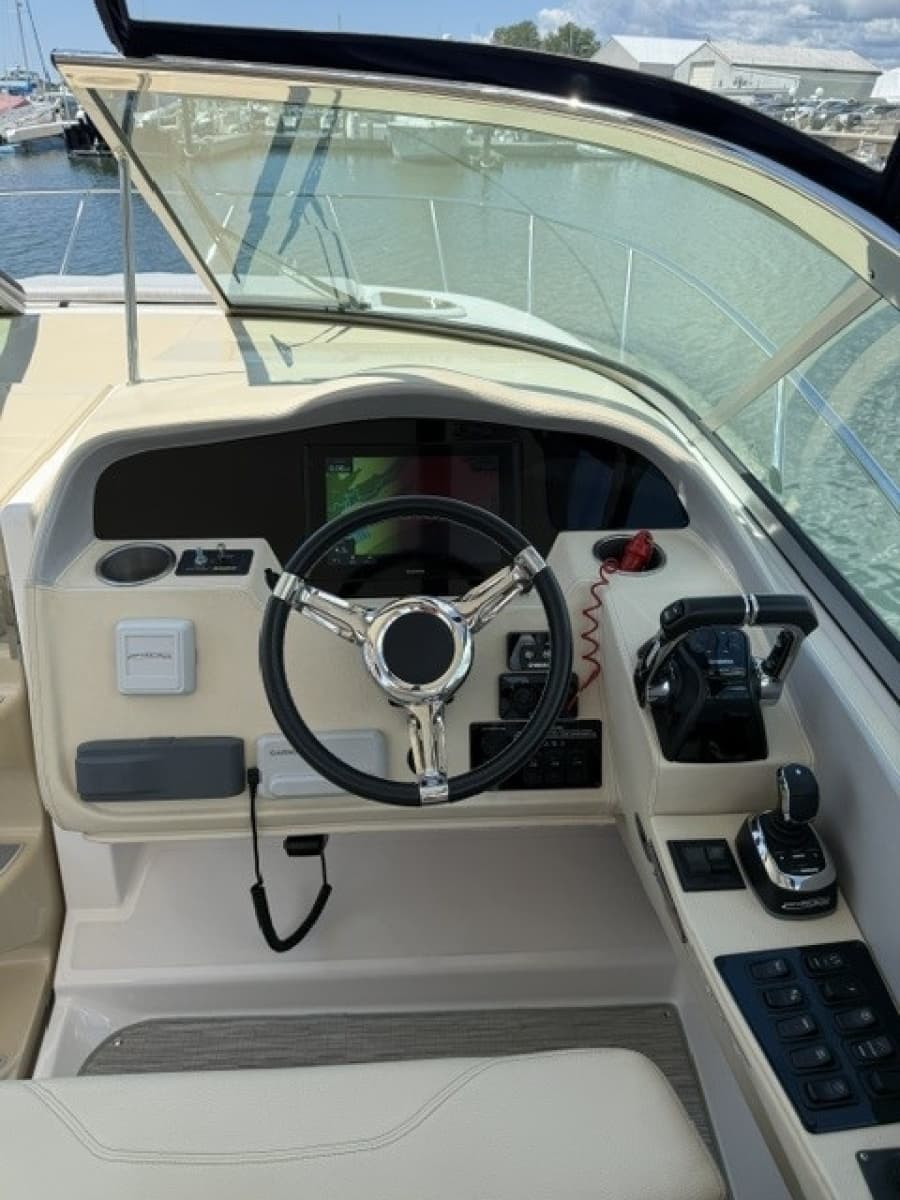 2020 Regal 33 XO - Photo 12