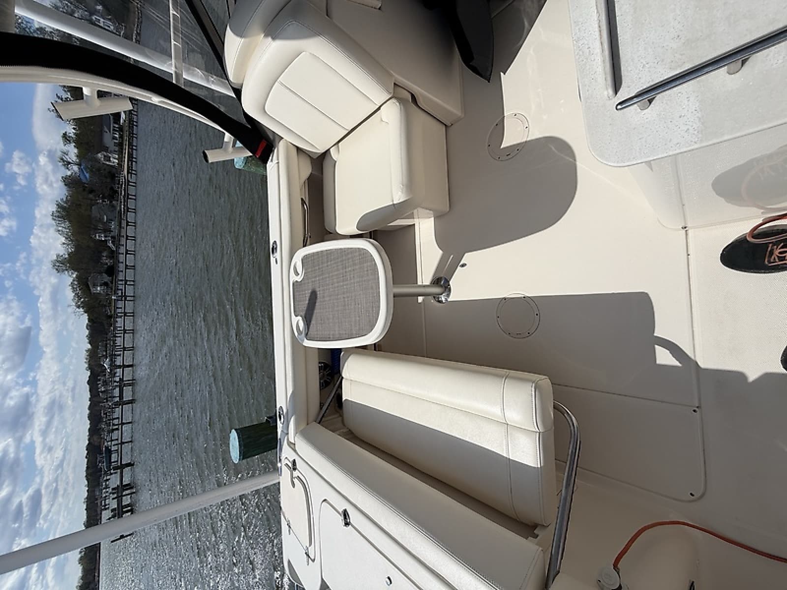 2022 Grady-White Freedom 275 - Photo 18