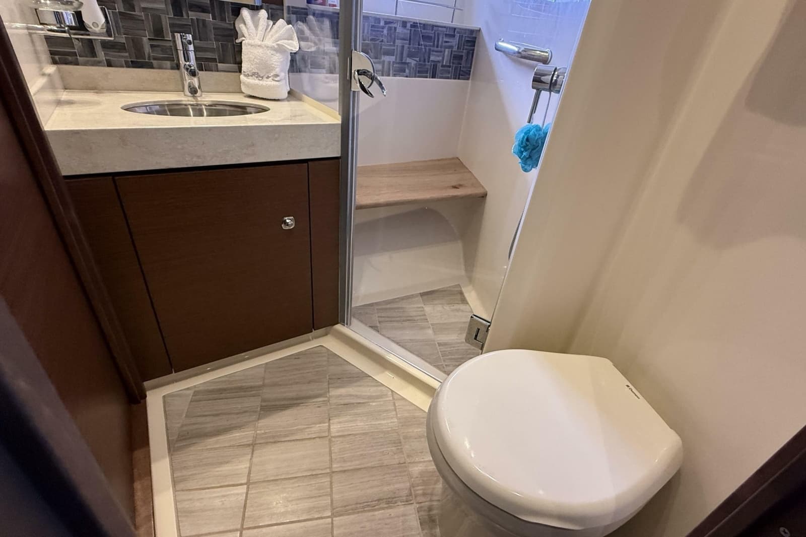 2014 Sea Ray Sundancer 540 - Photo 9