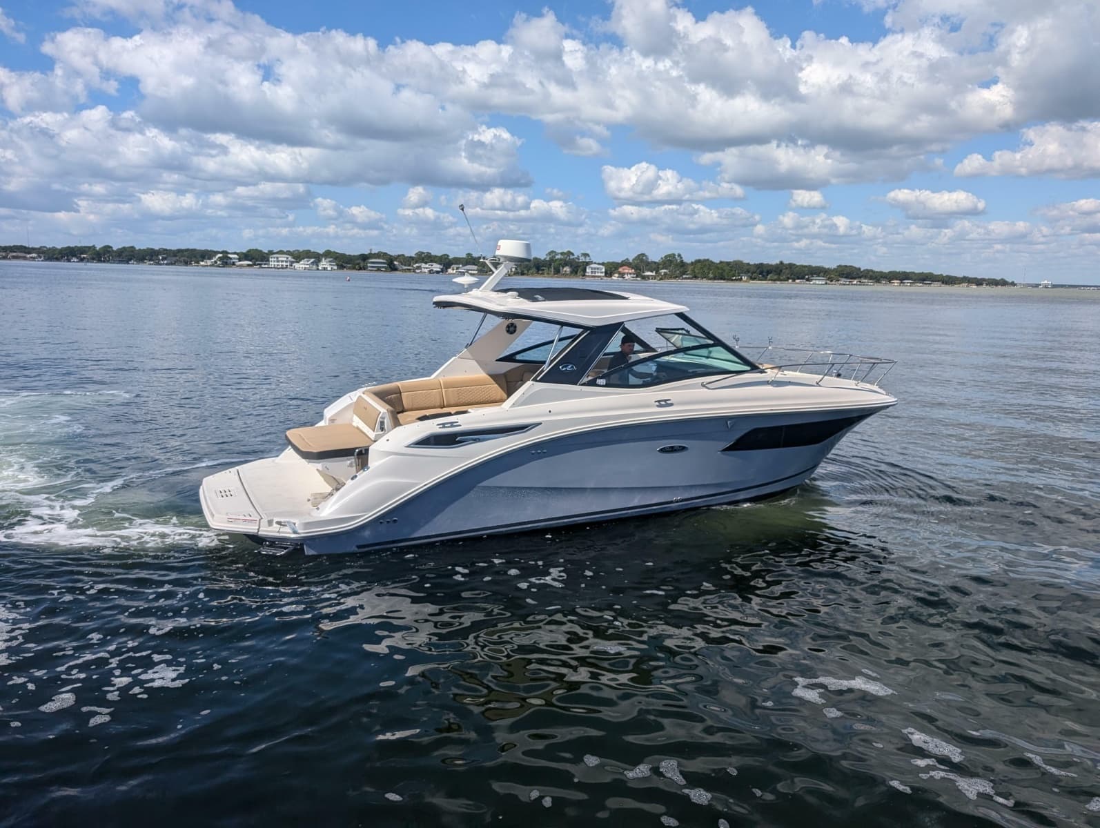 2019 Sea Ray Sundancer 320 - Photo 11
