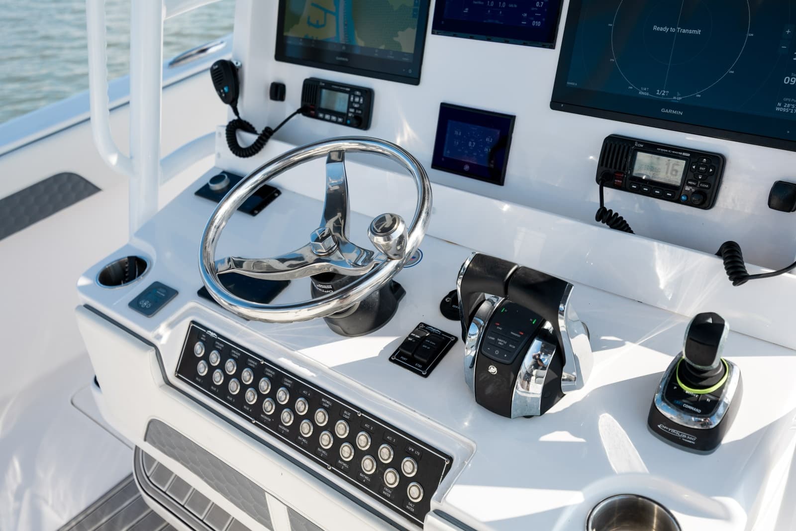 2024 Invincible 33 Catamaran - Photo 19