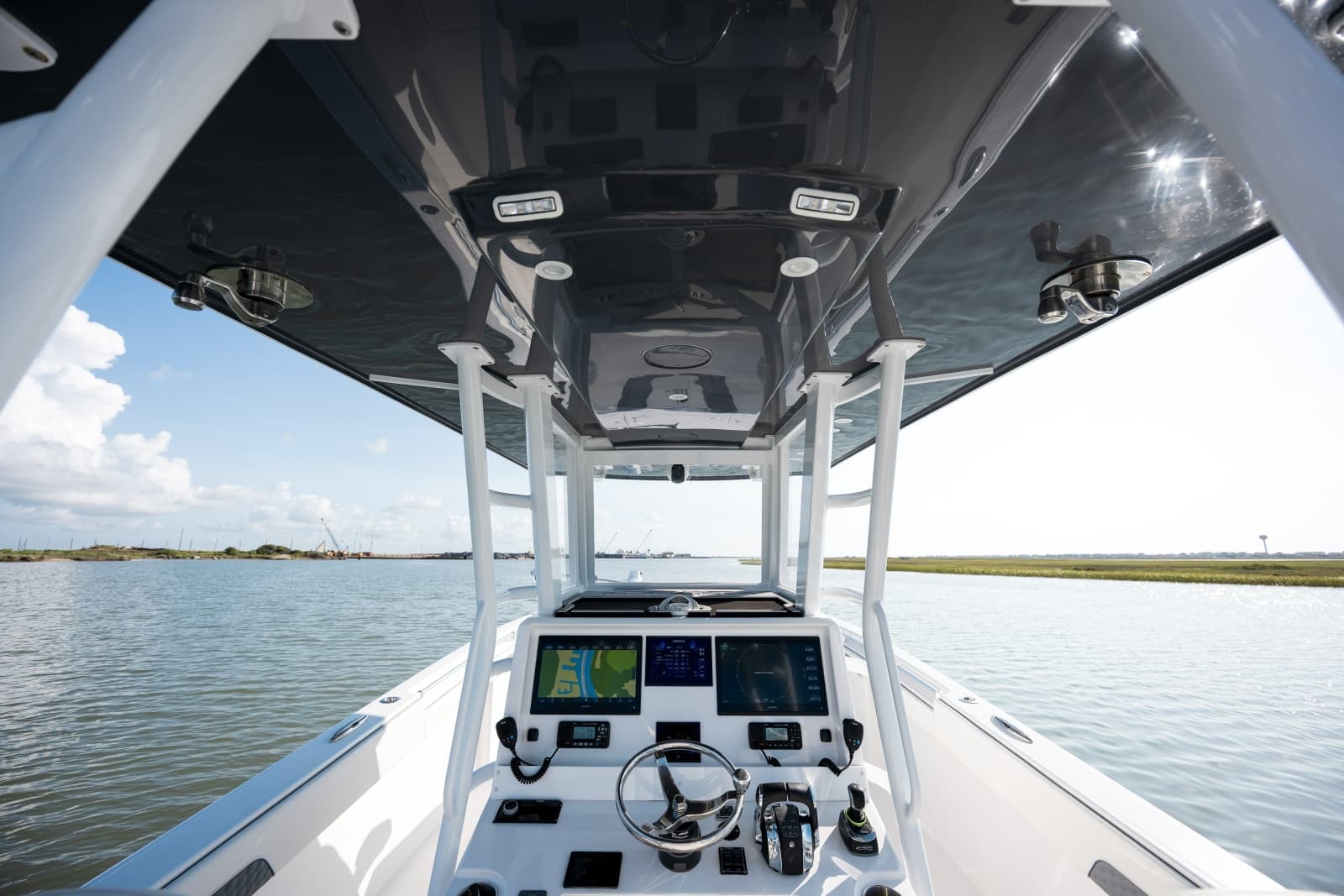 2024 Invincible 33 Catamaran - Photo 16