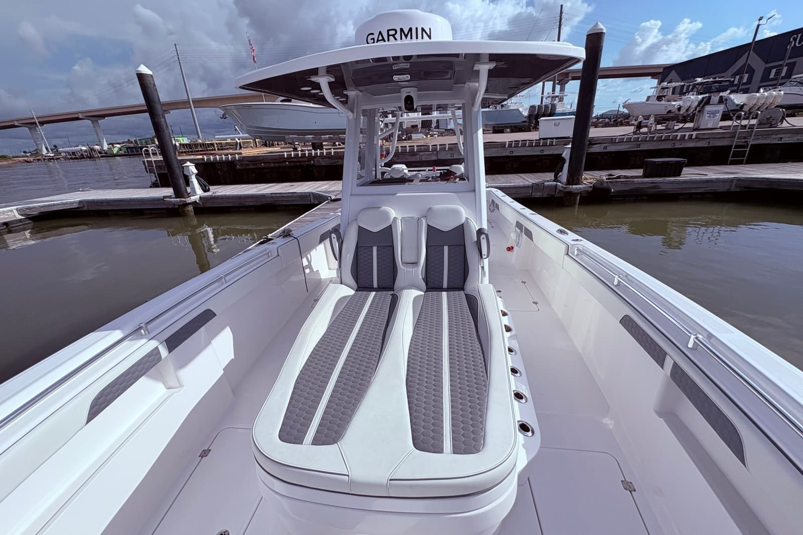 2024 Invincible 33 Catamaran - Photo 26