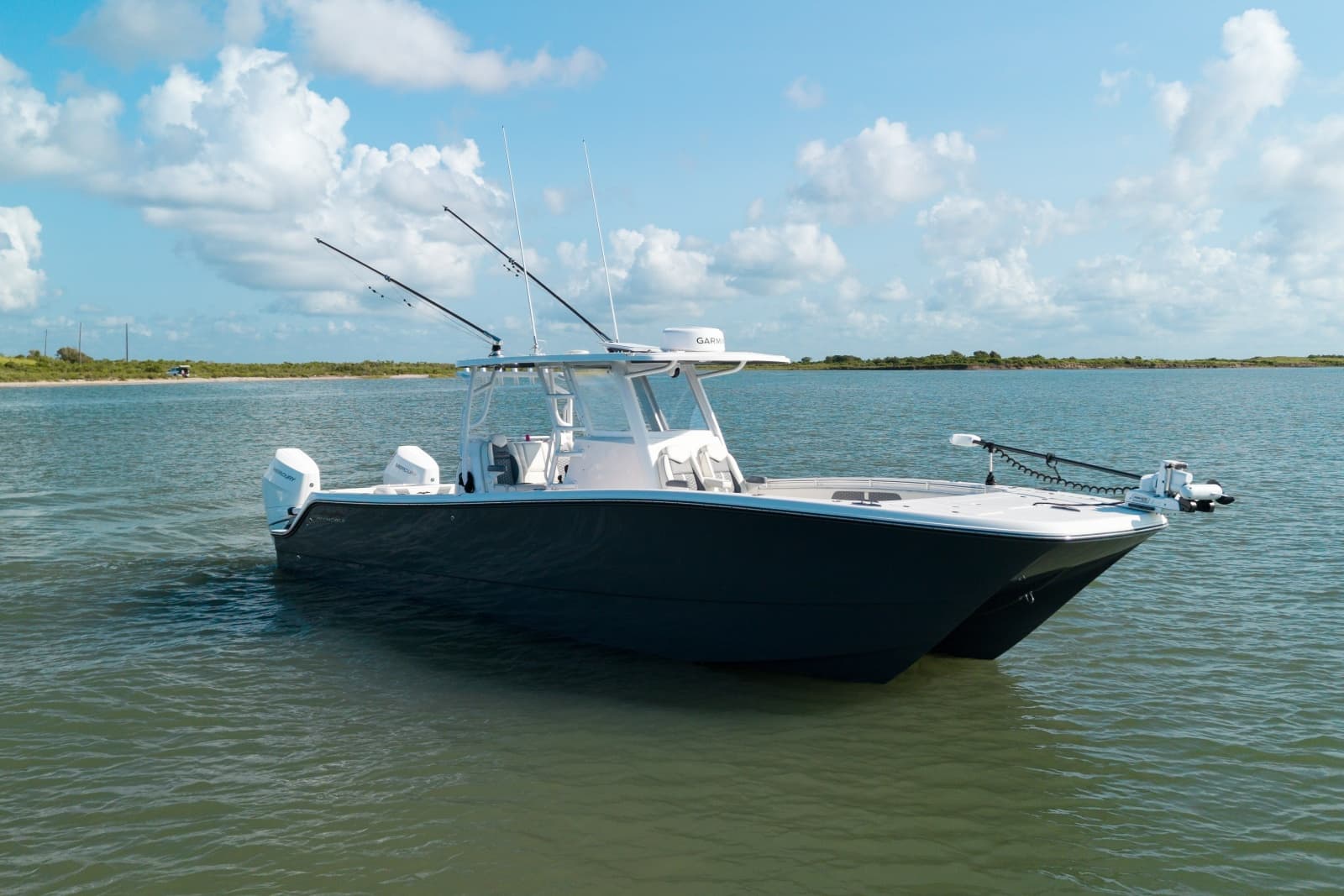 2024 Invincible 33 Catamaran - Photo 2