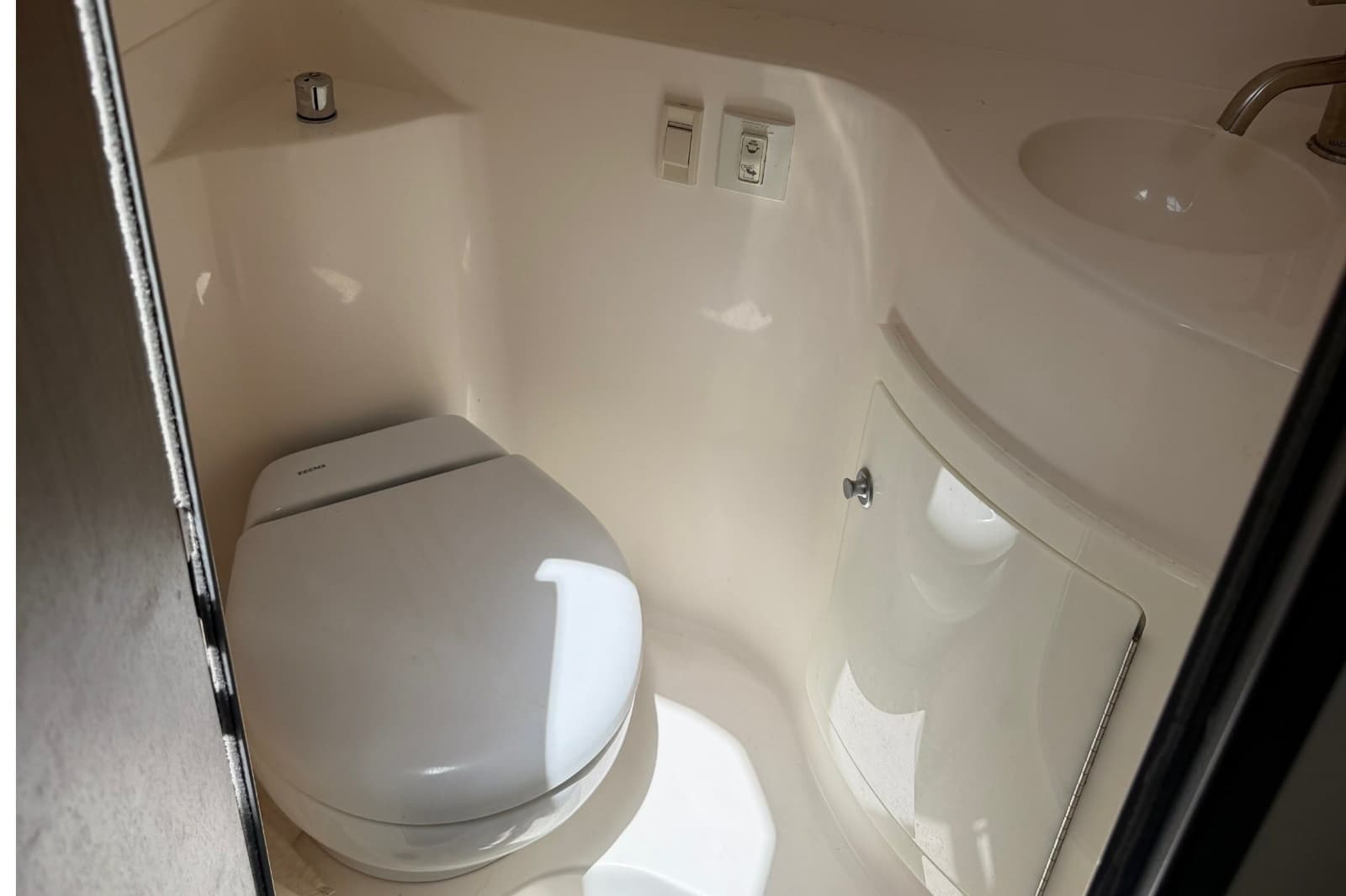 2023 Regal 26 XO - Photo 10