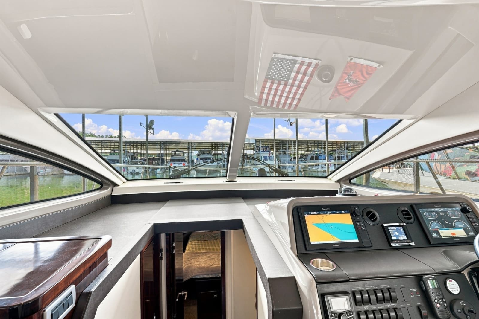 2017 Sea Ray Fly 400 - Photo 23
