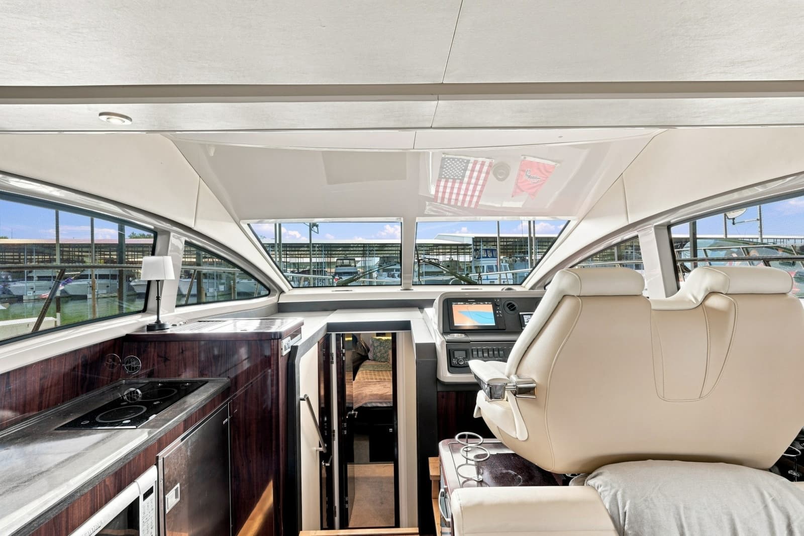 2017 Sea Ray Fly 400 - Photo 21
