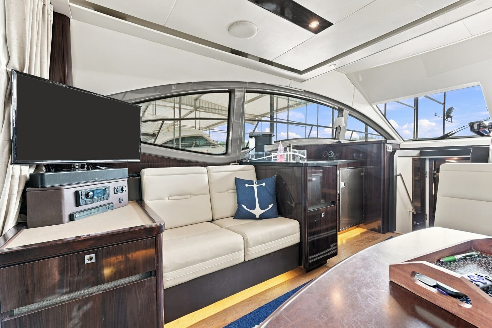 2017 Sea Ray Fly 400 - Photo 17
