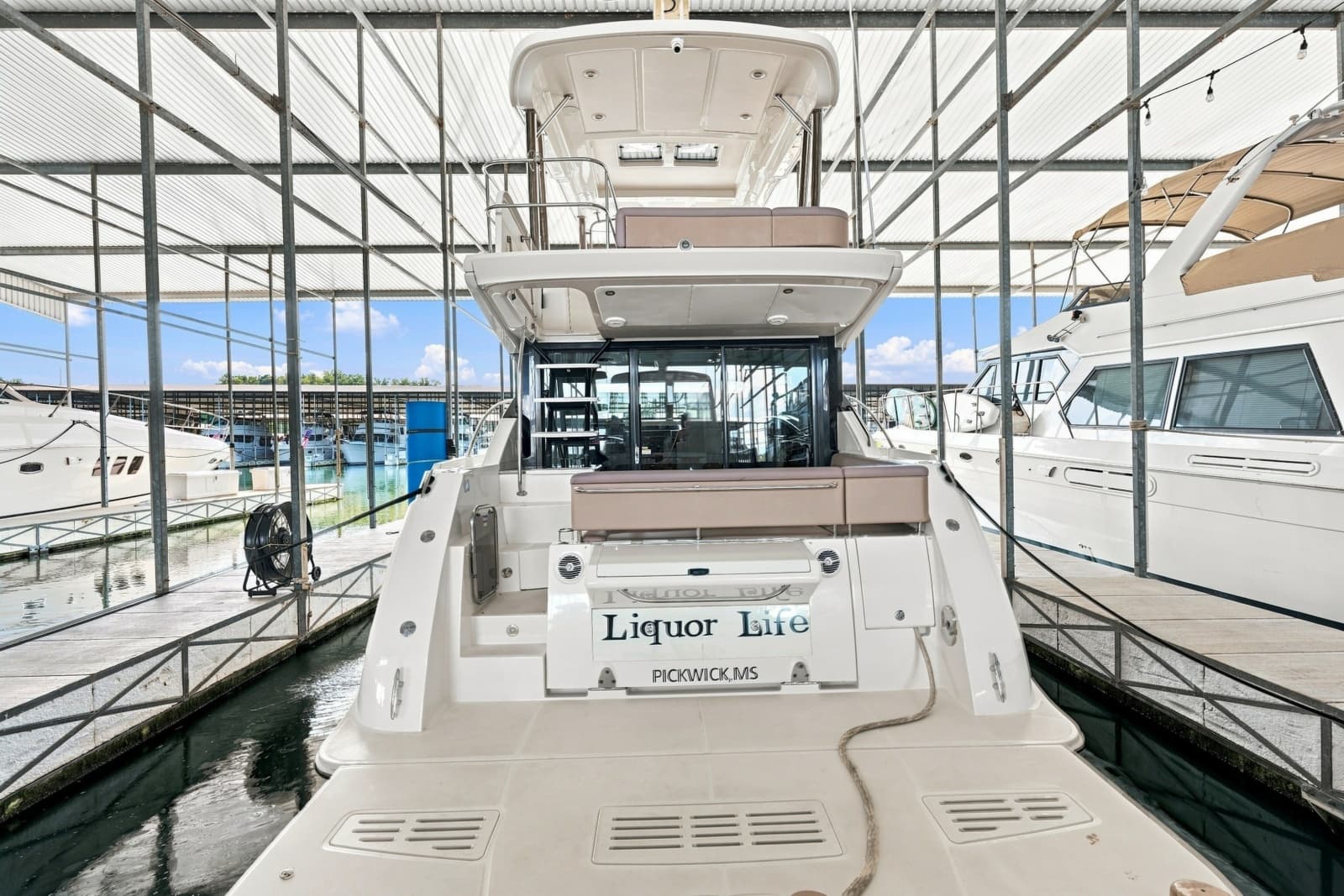2017 Sea Ray Fly 400 - Photo 5
