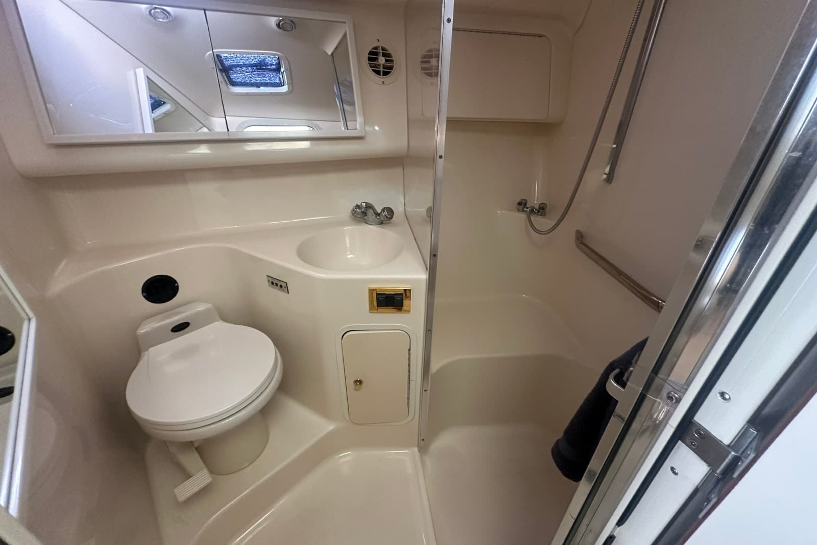 1999 Sea Ray Sundancer 370 - Photo 24