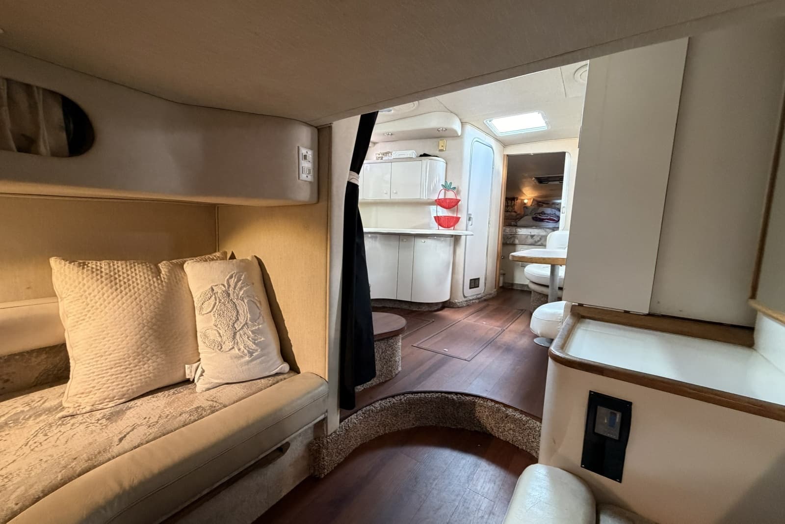 1995 Sea Ray Sundancer 370 - Photo 22
