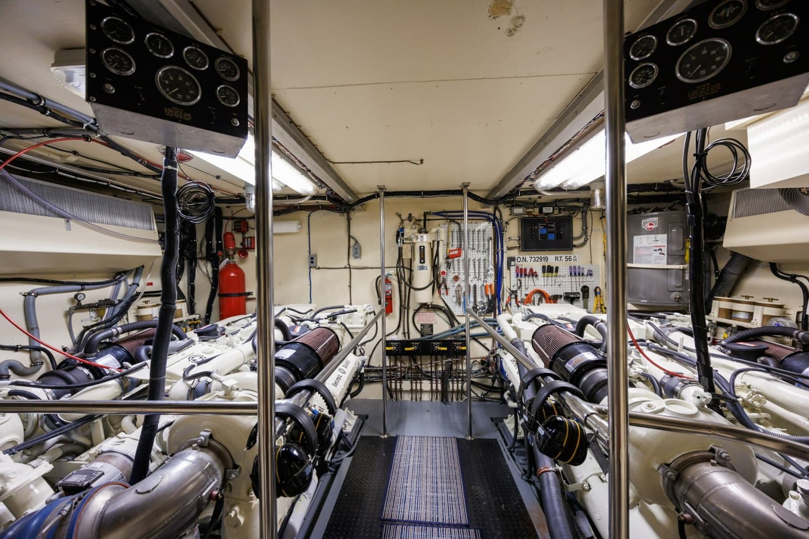 1989 Hatteras 74 Cockpit Motor Yacht - Photo 63