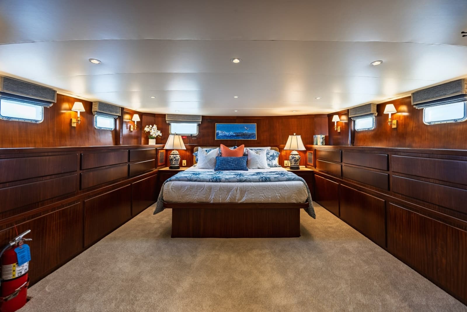 1989 Hatteras 74 Cockpit Motor Yacht - Photo 30