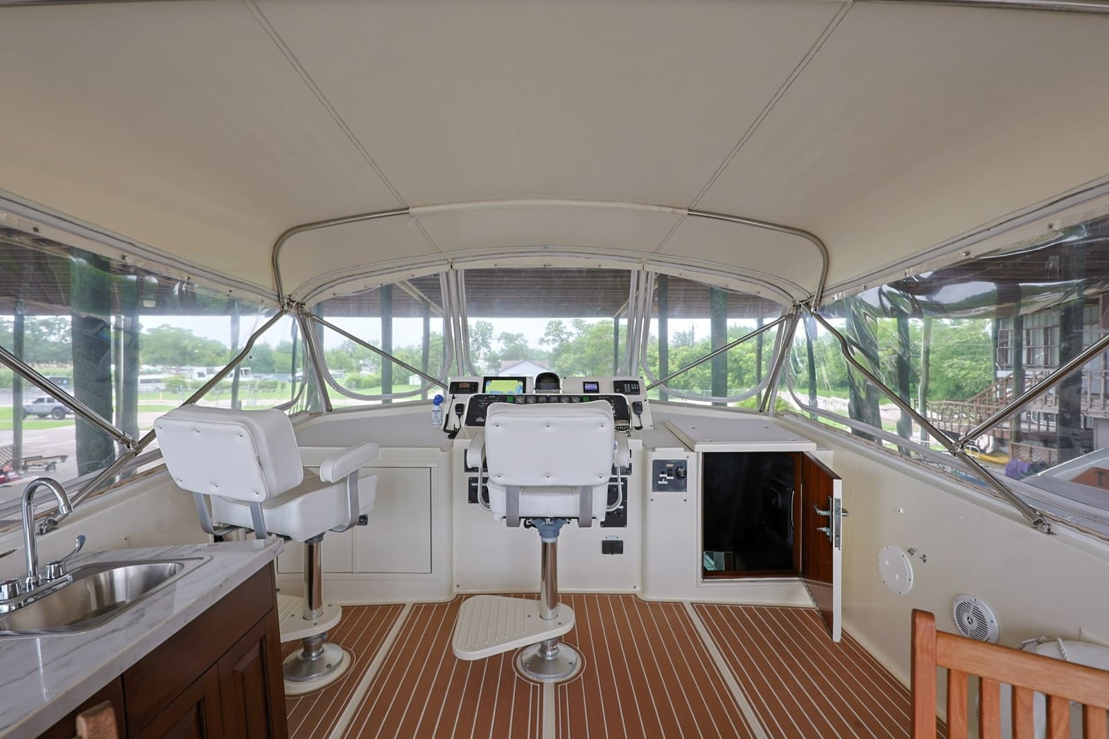 1989 Hatteras 74 Cockpit Motor Yacht - Photo 54