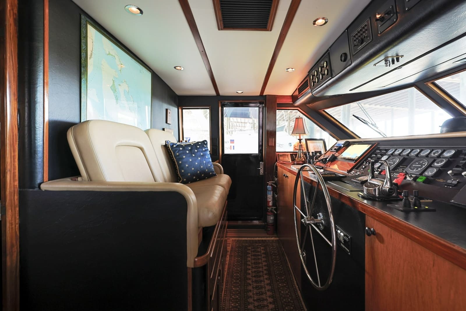 1989 Hatteras 74 Cockpit Motor Yacht - Photo 28