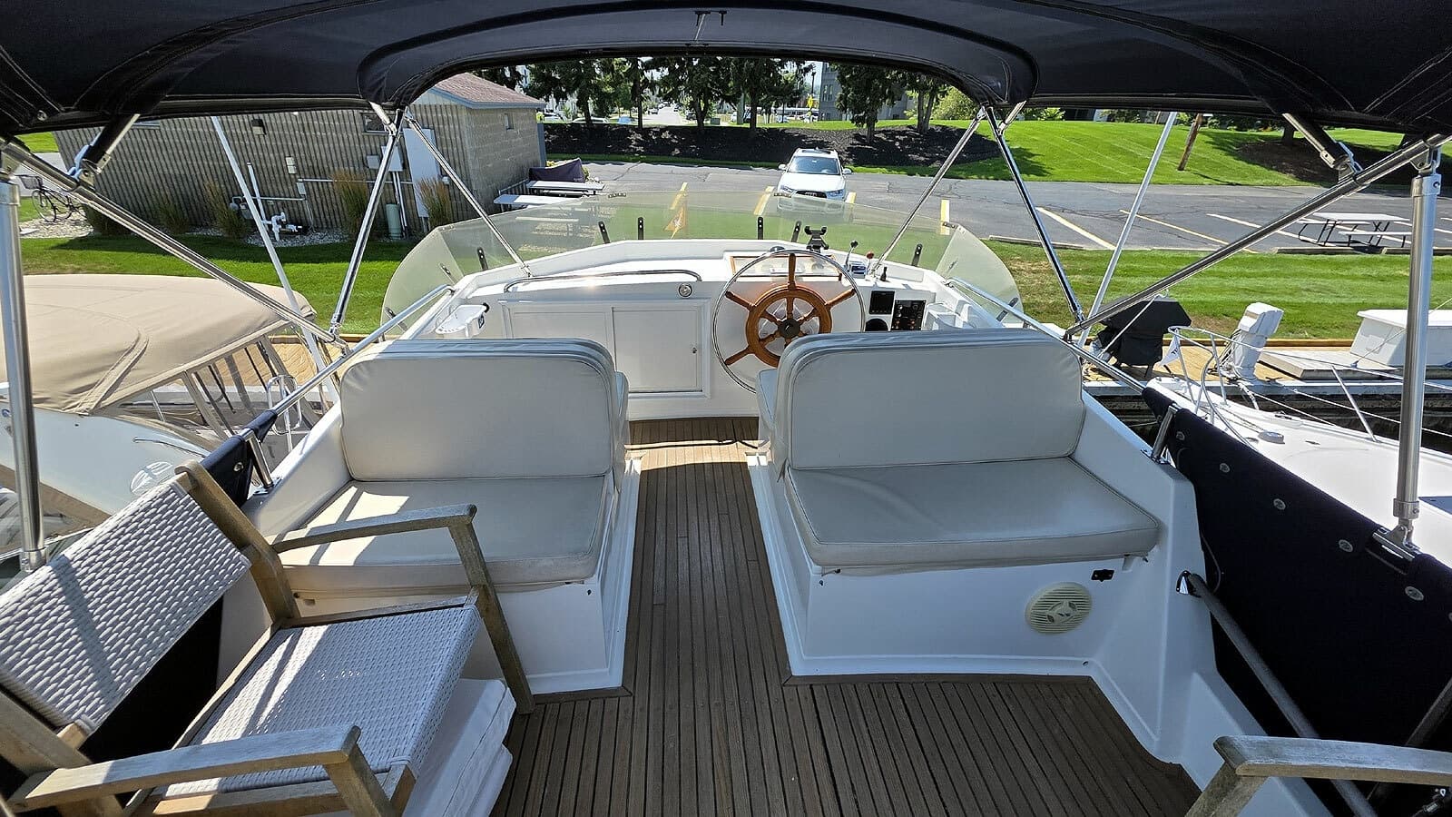 1988 Grand Banks 36 Classic - Photo 23