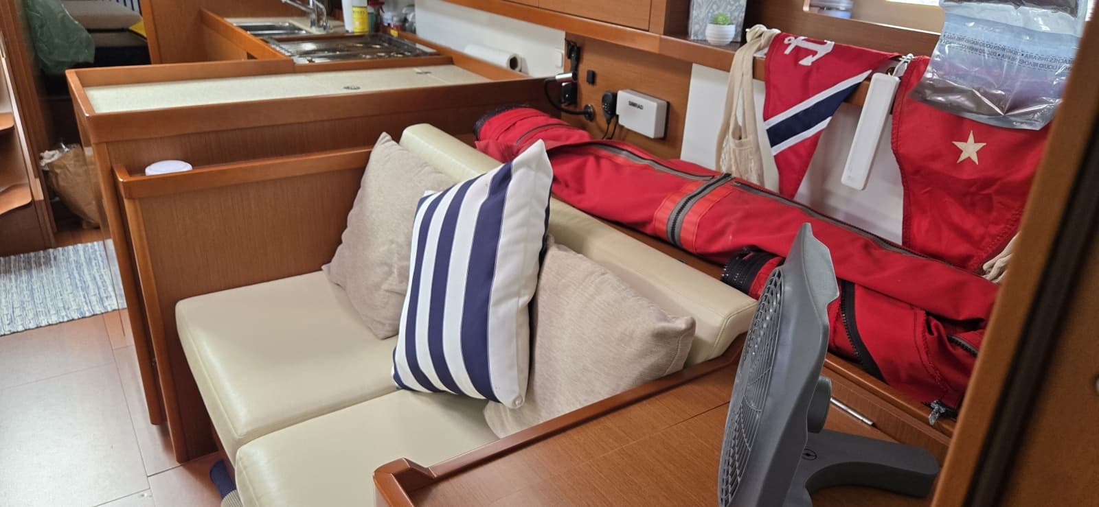 2013 Beneteau Oceanis 45 - Photo 35