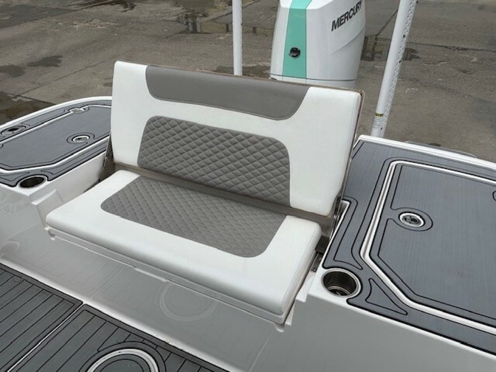 2025 Caymas 28 HB - Photo 24