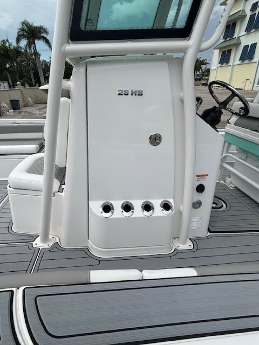 2025 Caymas 28 HB - Photo 16