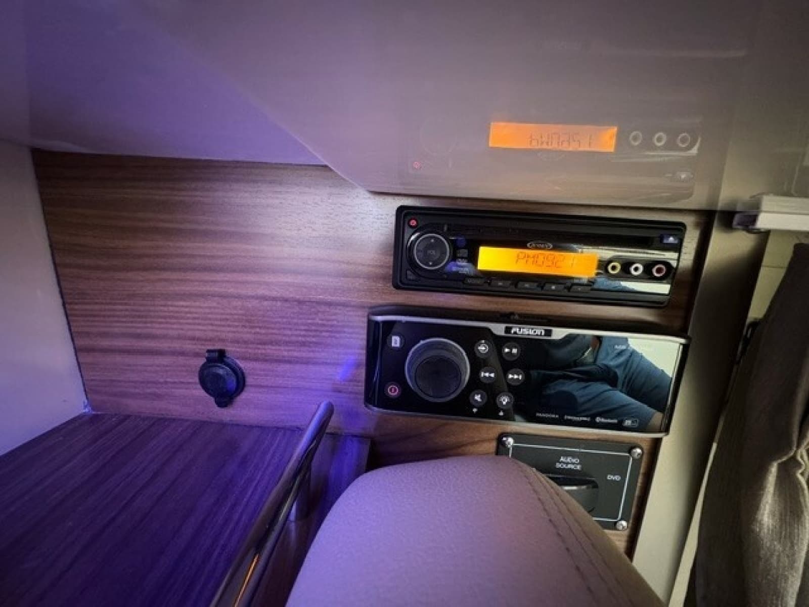 2016 Boston Whaler  - Photo 27
