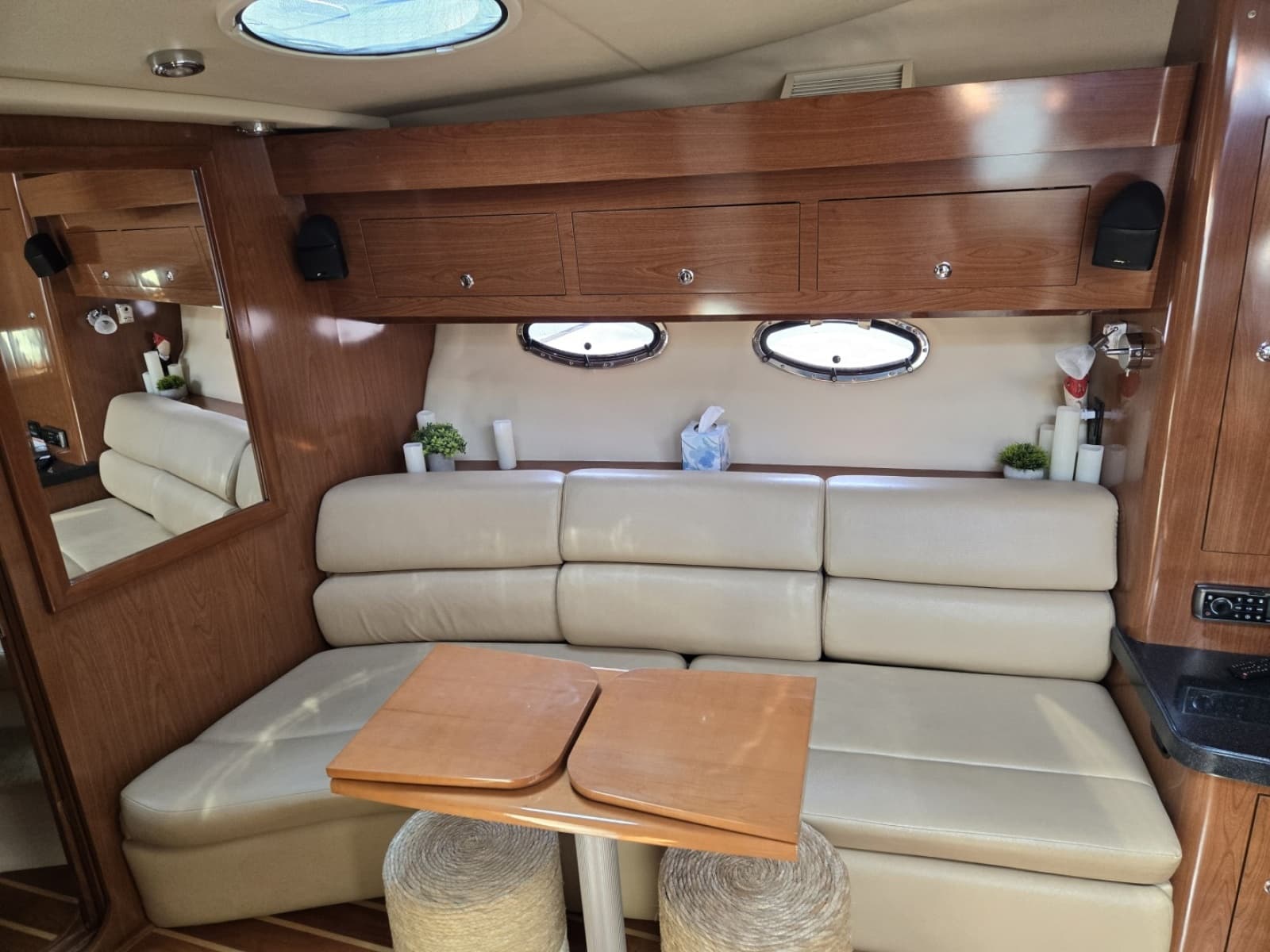 2010 Regal 3760 - Photo 12