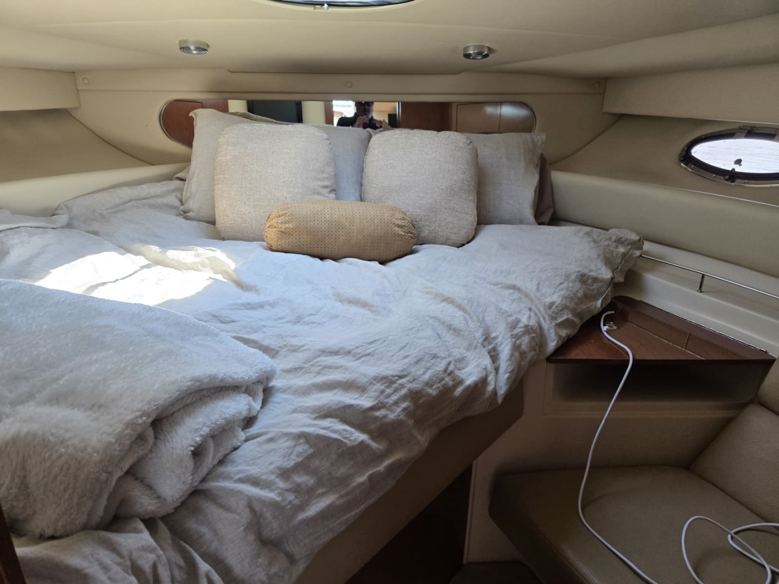 2010 Regal 3760 - Photo 15