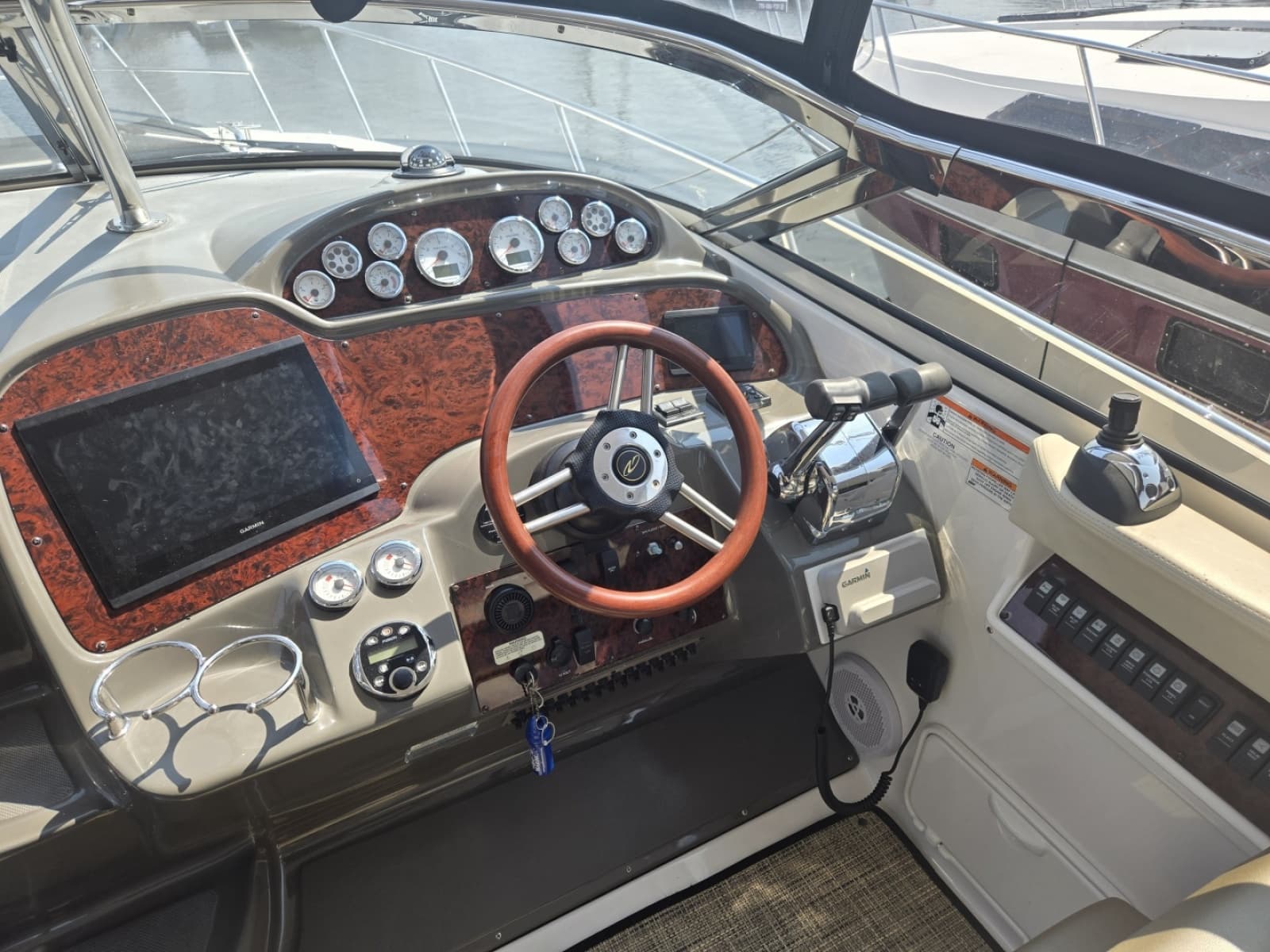 2010 Regal 3760 - Photo 10