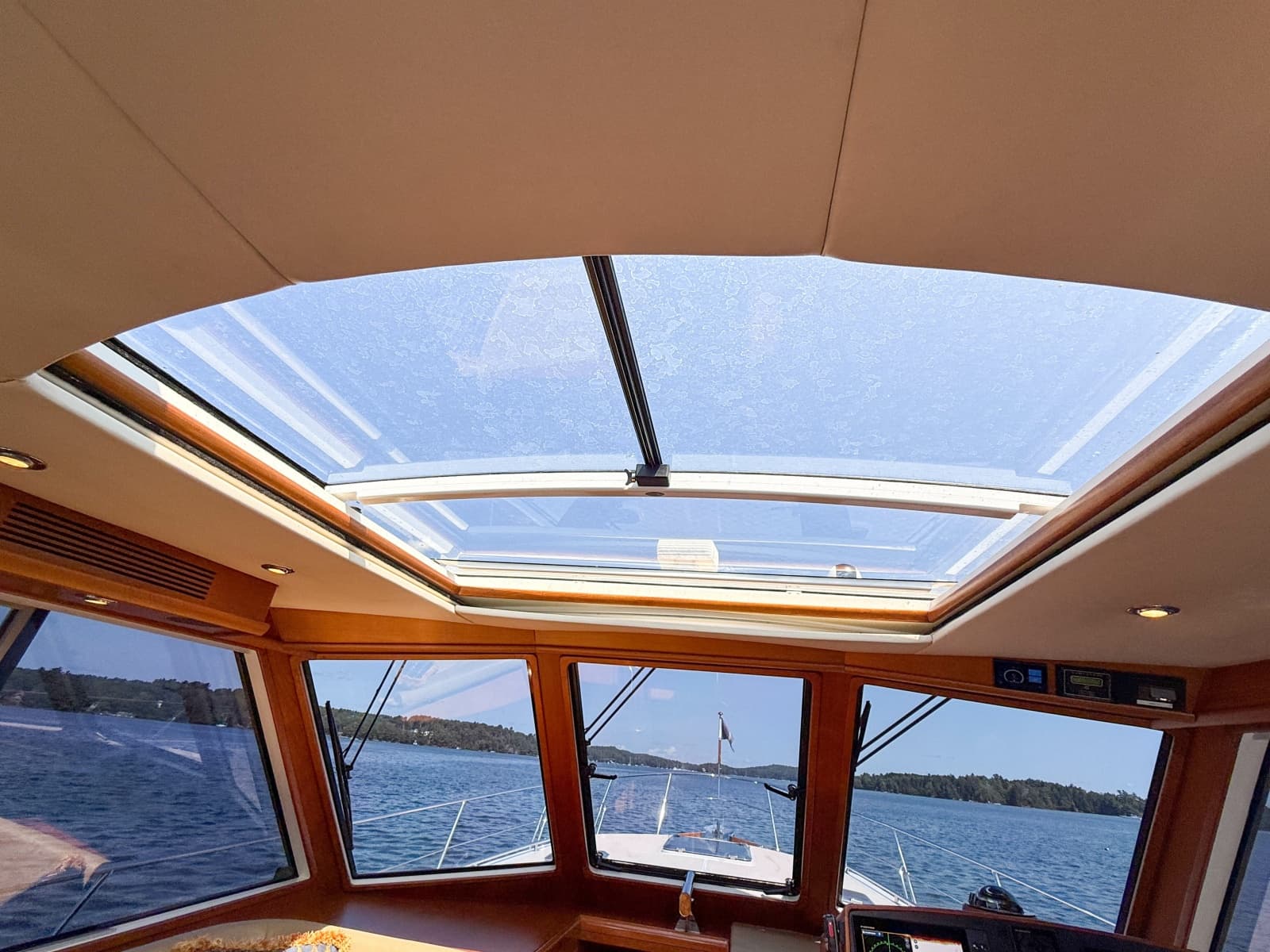 2008 Grand Banks  - Photo 28