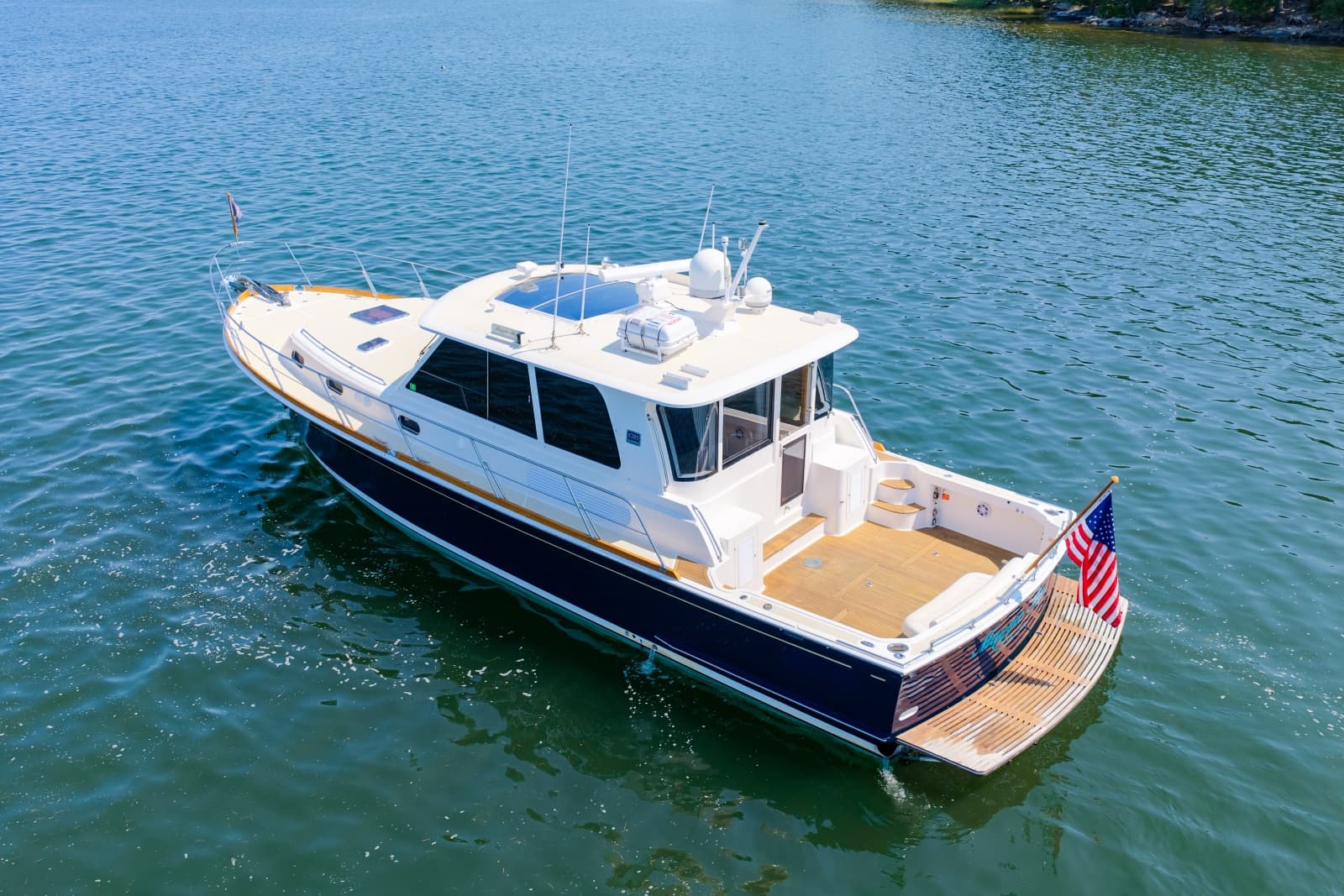 2008 Grand Banks  - Photo 4