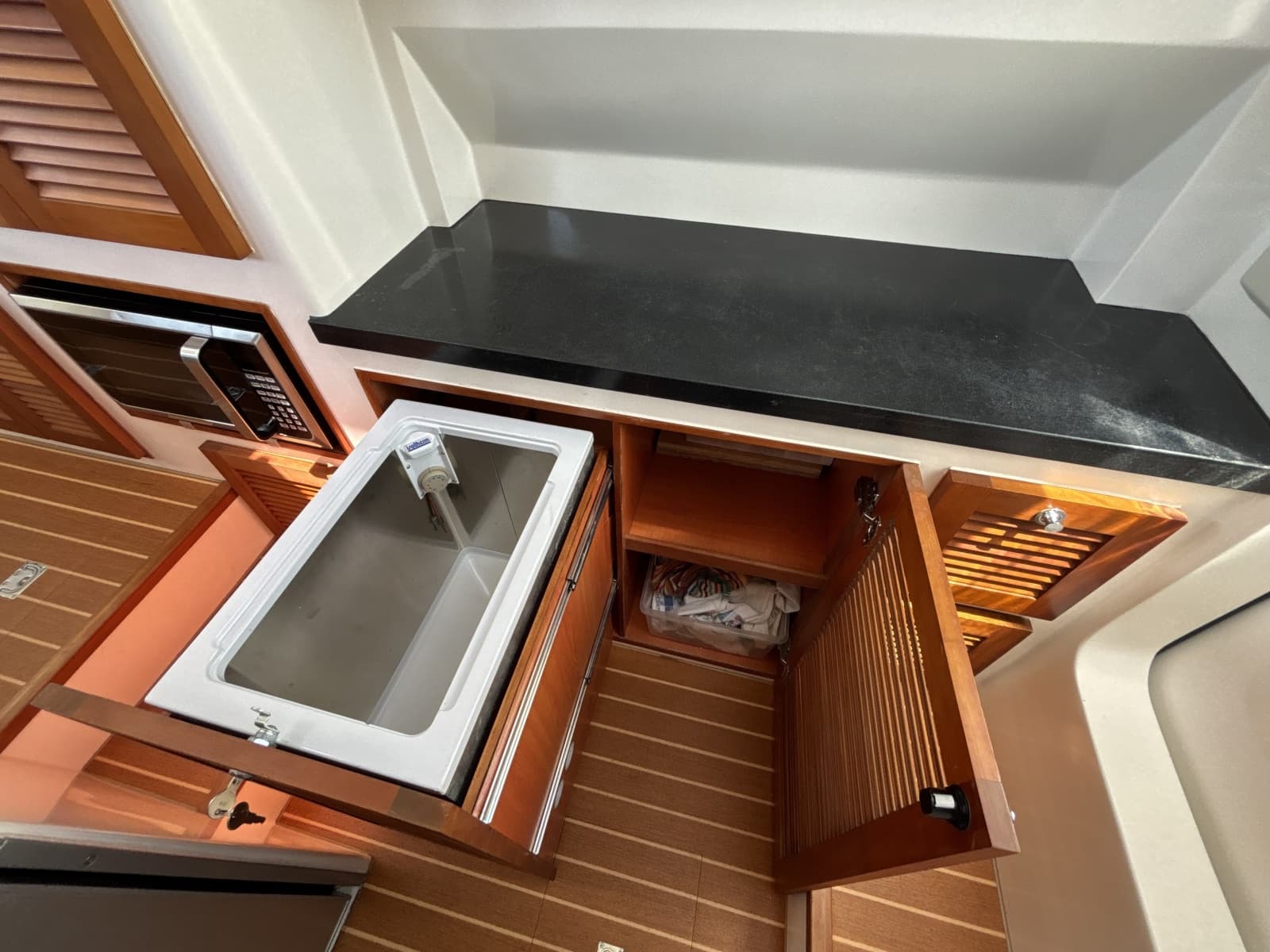 2022 SeaPiper 35 Trawler - Photo 23